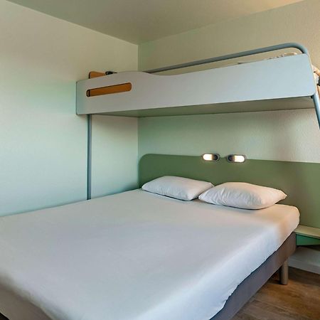 Ibis Budget Marne La Vallee Pontault Combault Bagian luar foto
