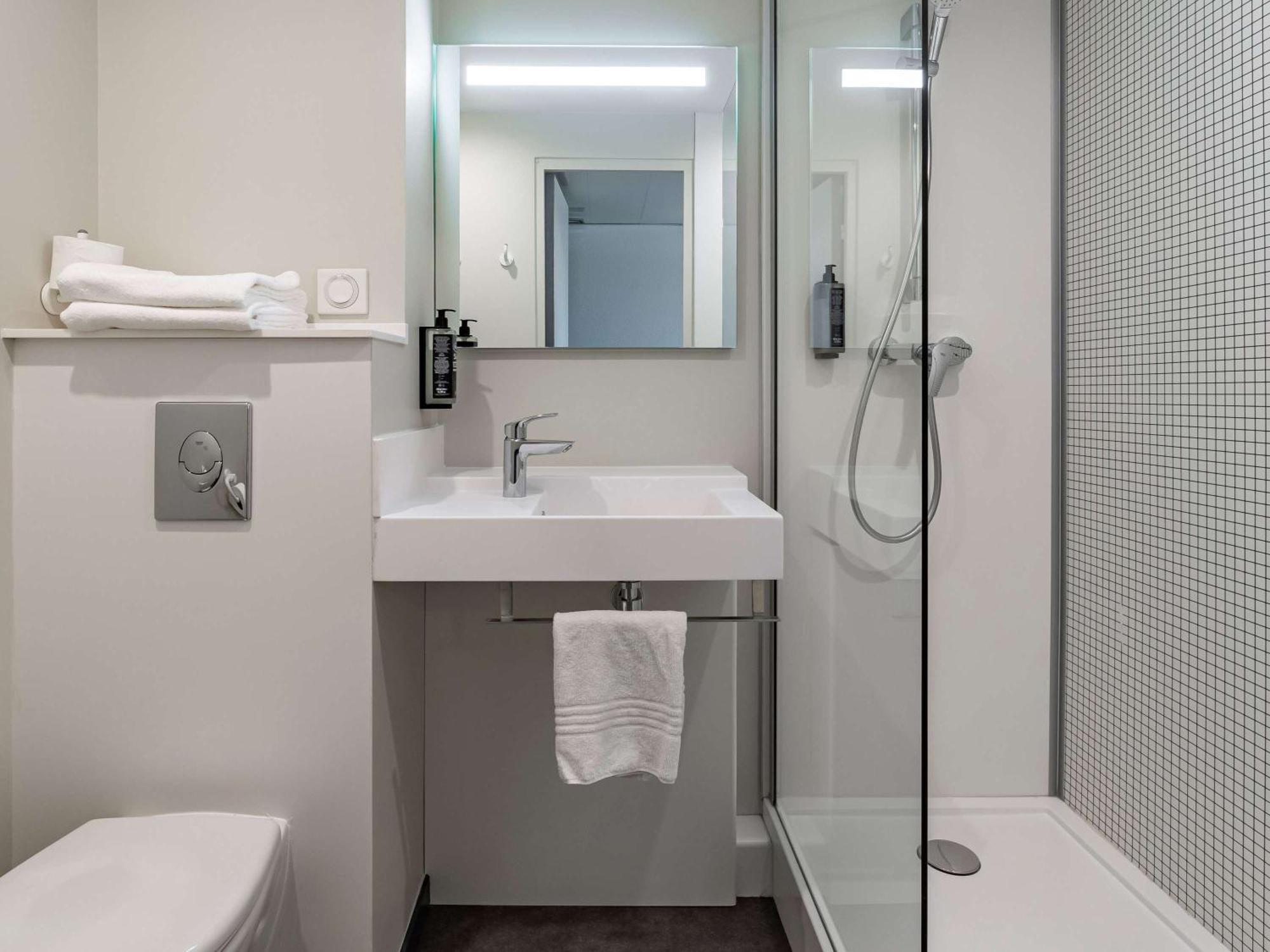 Ibis Budget Marne La Vallee Pontault Combault Bagian luar foto
